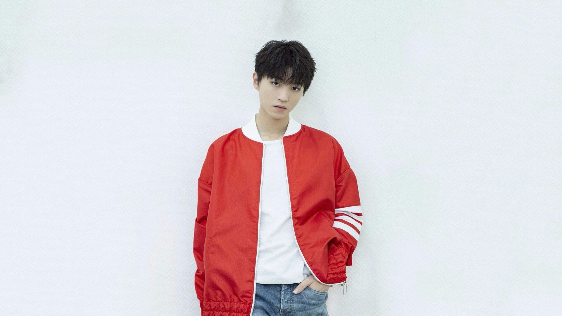 九游9游-足球比赛中哪位球员将成为球队的关键支柱？，足球队最重要的角色