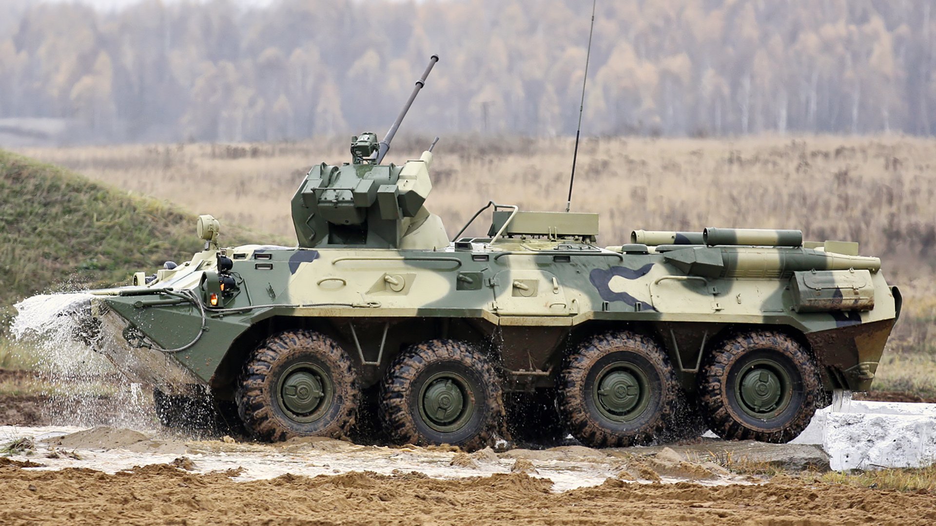 五大联赛是否提倡中前场球员持球强度训练应对逼抢,足球中场前锋