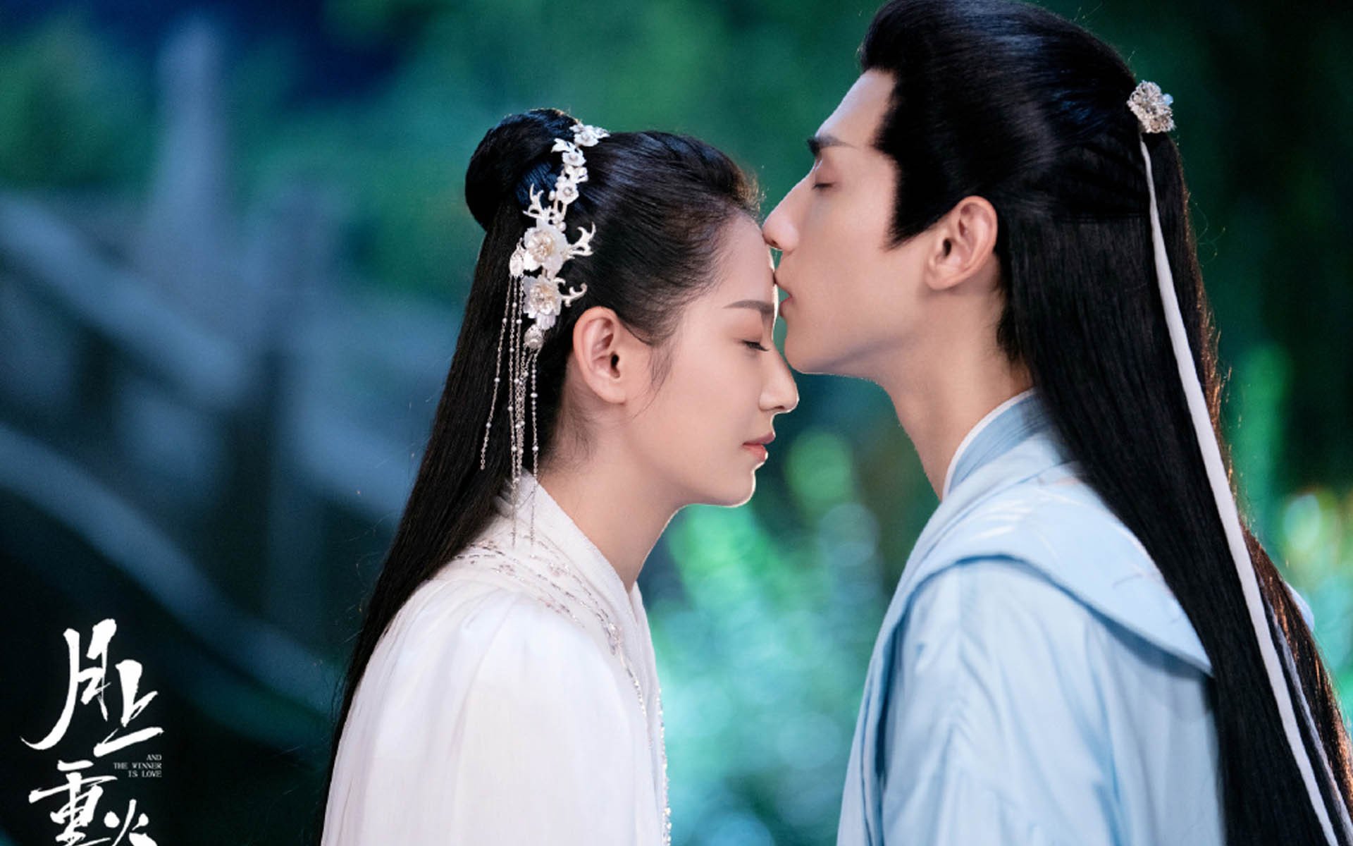 九游游戏中心官网-欧洲杯巅峰之战：战术对拼令人目不暇接，欧洲杯最争议一幕