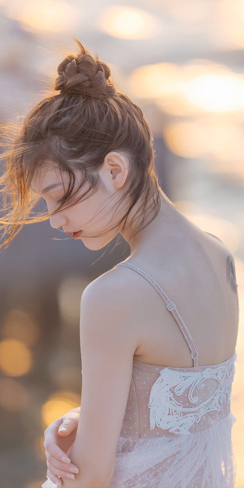 九游娱乐-球队客场作战稳定发挥成功拿下一场关键胜利提升士气，球队主客场